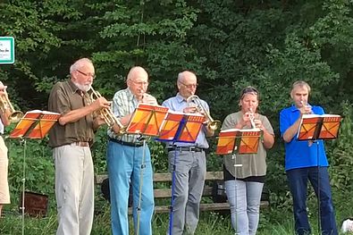 Sommerabschluss am Waldrand